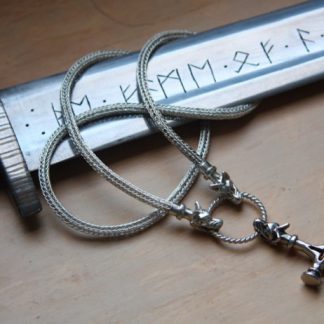 Viking knit chain